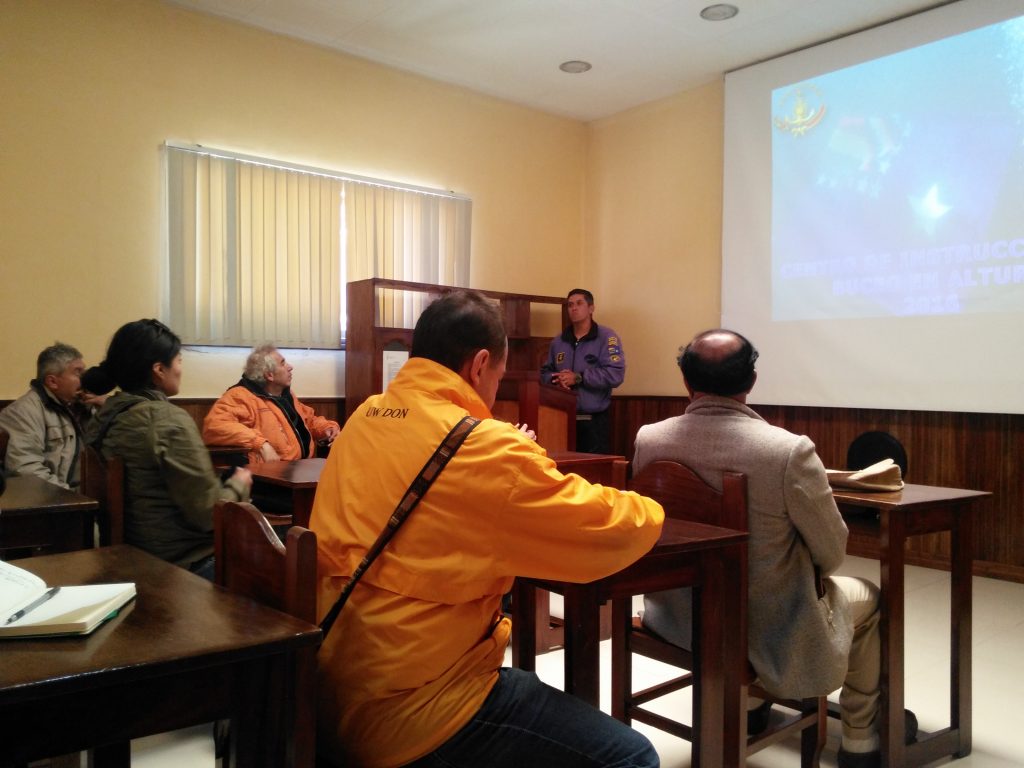 The Commander of the High Altitude Diving Center of the Bolivian Navy givin a talk about their experience.
