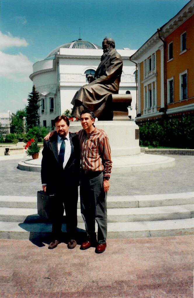 Pavel Beloshitsky and Gustavo Zubieta-Calleja (Jr) in front of the Mykhailo Hrushevsky Monument