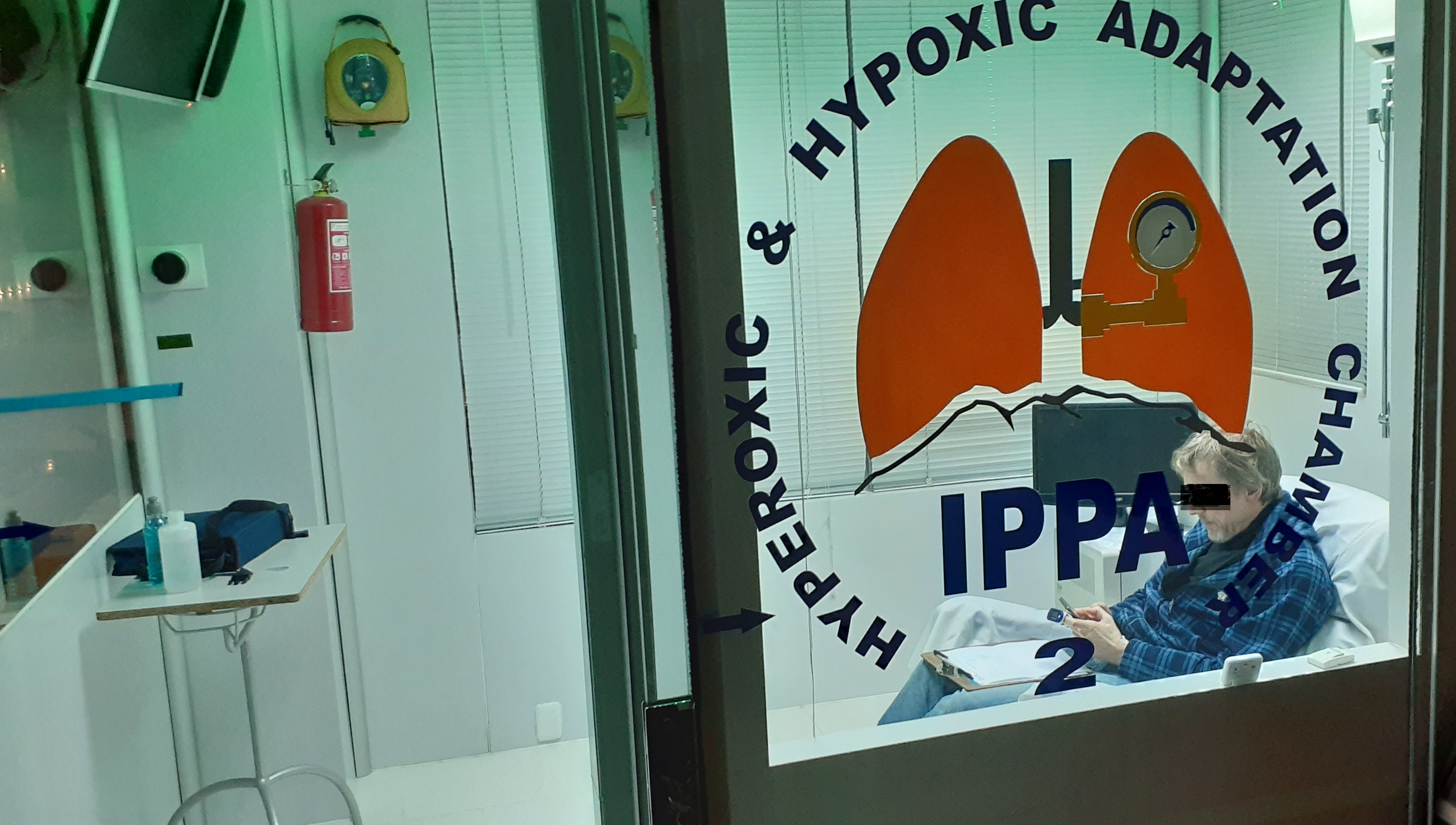Hyperoxic/Hypoxic Adaptation Chamber